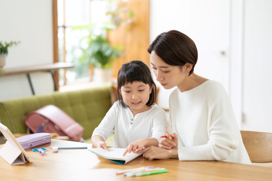 小学生のお子さまとの日常会話で読解力を伸ばすコツ